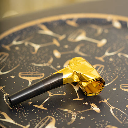 6 sans genes noir et or