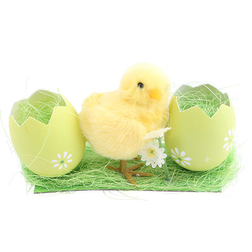 Deco poussin et ses coquilles d'oeuf