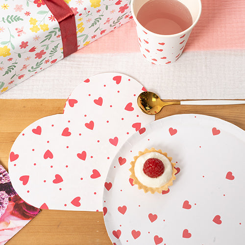12 serviettes en papier forme coeur love forever rose